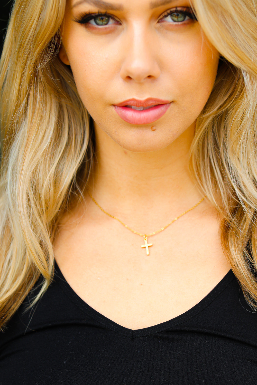 Gold Dainty Cross Rhinestone Pendant Necklace