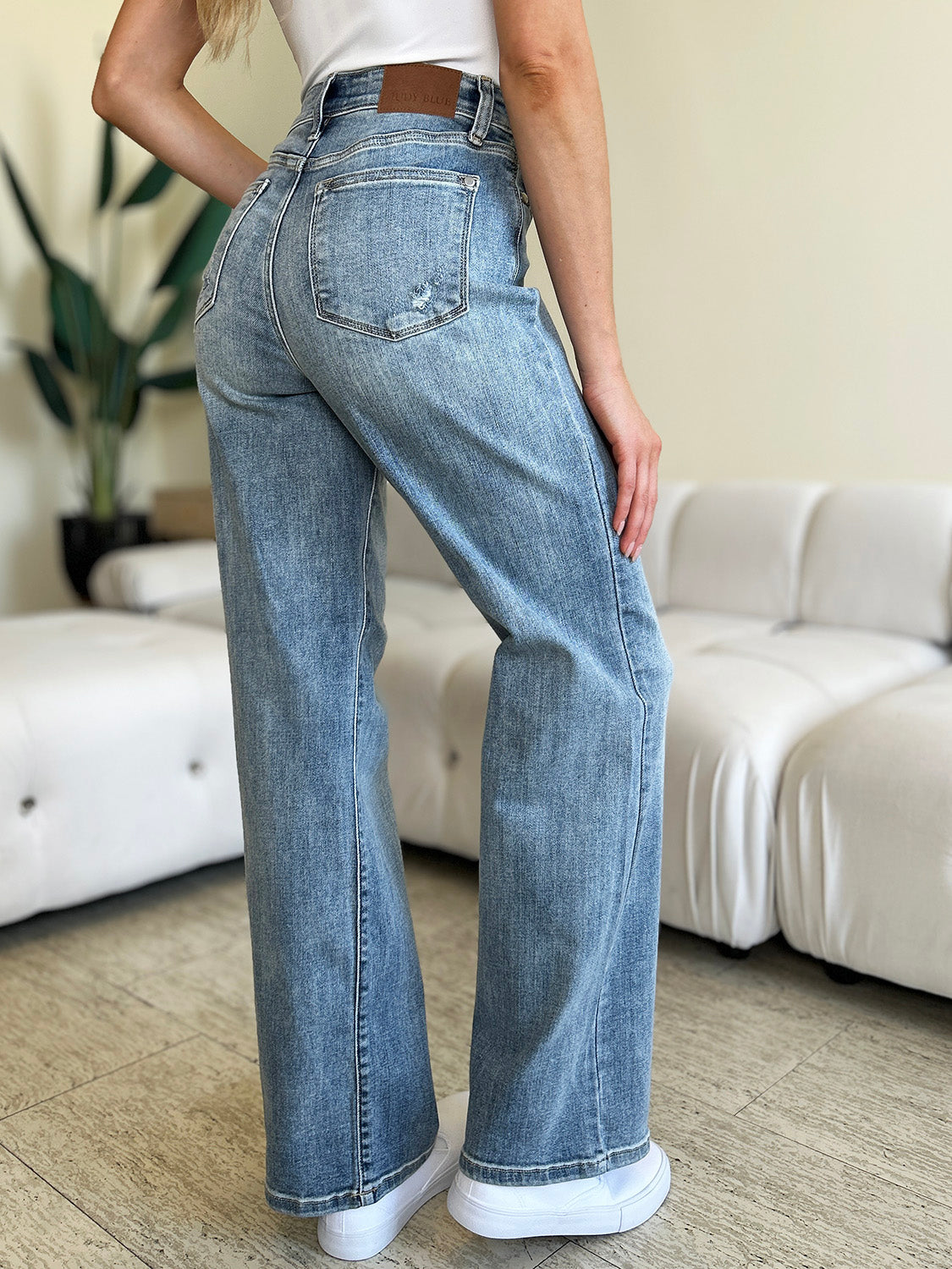 Reba High Waist Straight Jeans