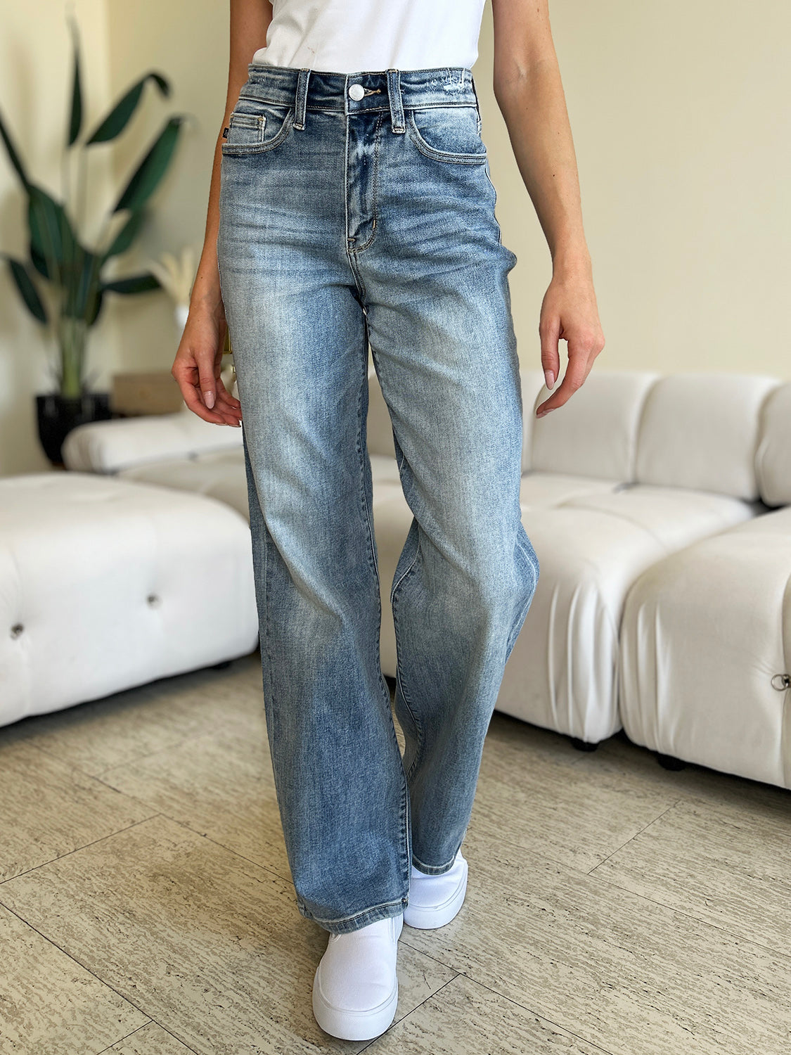 Reba High Waist Straight Jeans